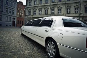 2 limuzyny002 lincoln town car new york 120