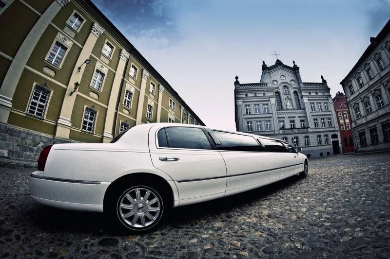 0 limuzyny002 lincoln town car new york 120.