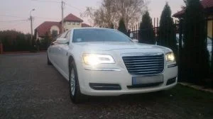 0 limuzyny003 chrysler 300 las vegas edition