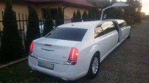 1 limuzyny003 chrysler 300 las vegas edition